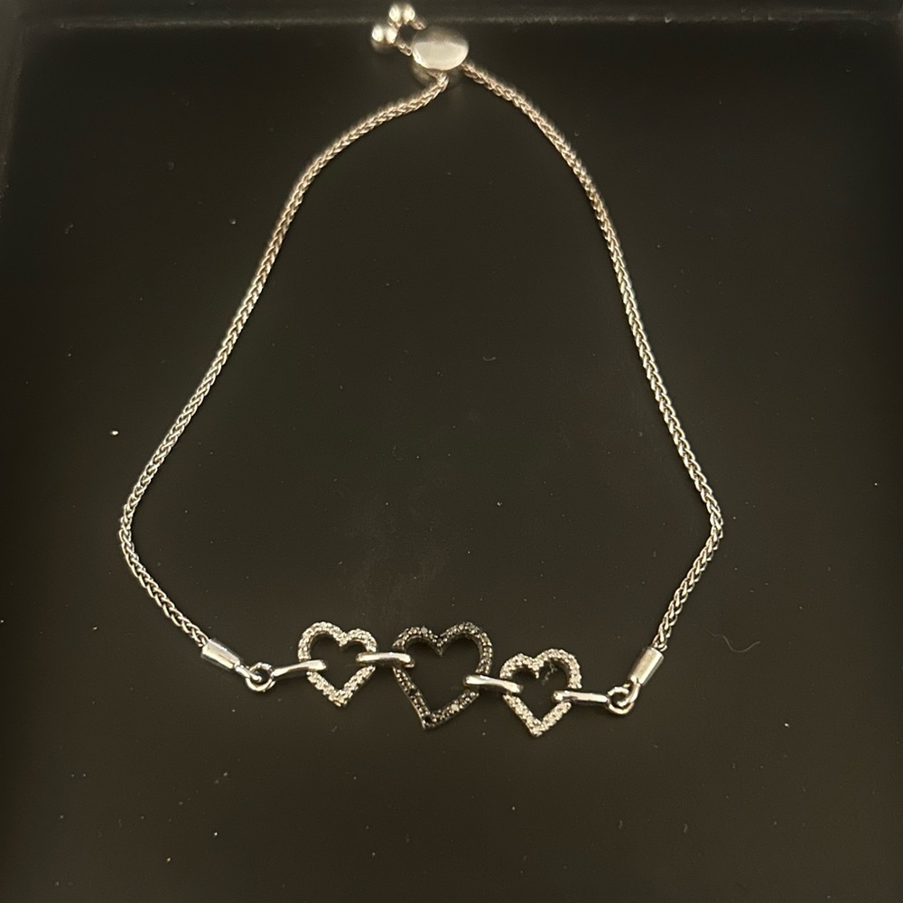 Elegant Silver Heart Bracelet